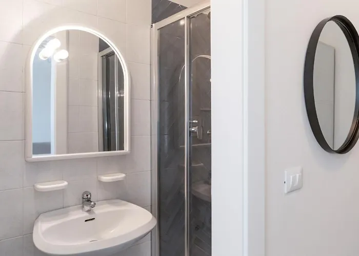 公寓 Appartamento Vert 迪亚诺马里纳